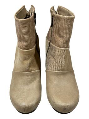 OTBT Ankle Bootie Boot Womens 8.5 Beige Dharma Leather Wedge Comfort Shoe